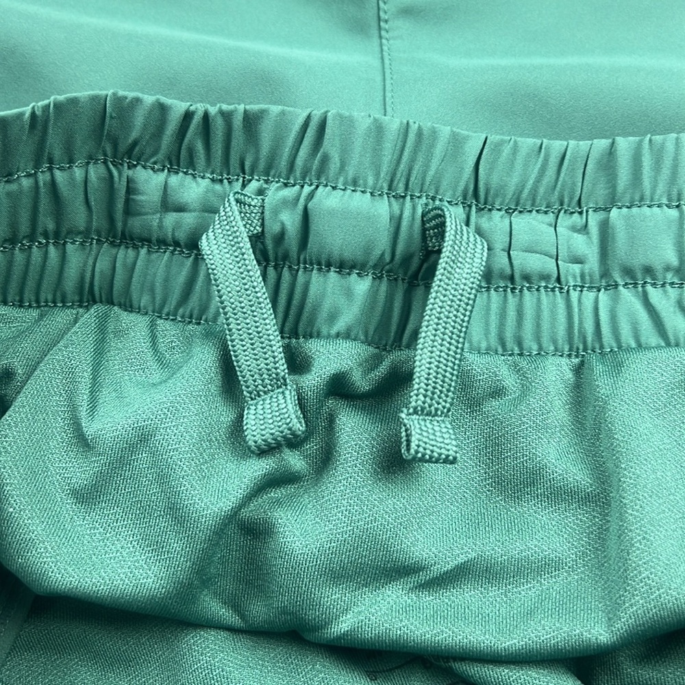 Nike Girls' Dri-FIT One High-Waisted Woven Training Shorts Size Large - Picture 8 of 11